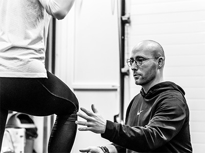 Sportfysiotherapie WATT fitter en sterker correcte houding knie Sportfysiotherapie bij WATT fitter en sterker correcte houding knie
